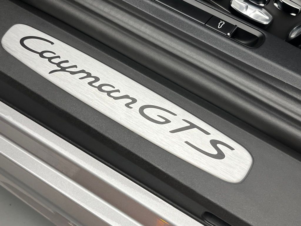 Thumbnail: 2024 Porsche 718 Cayman - 31