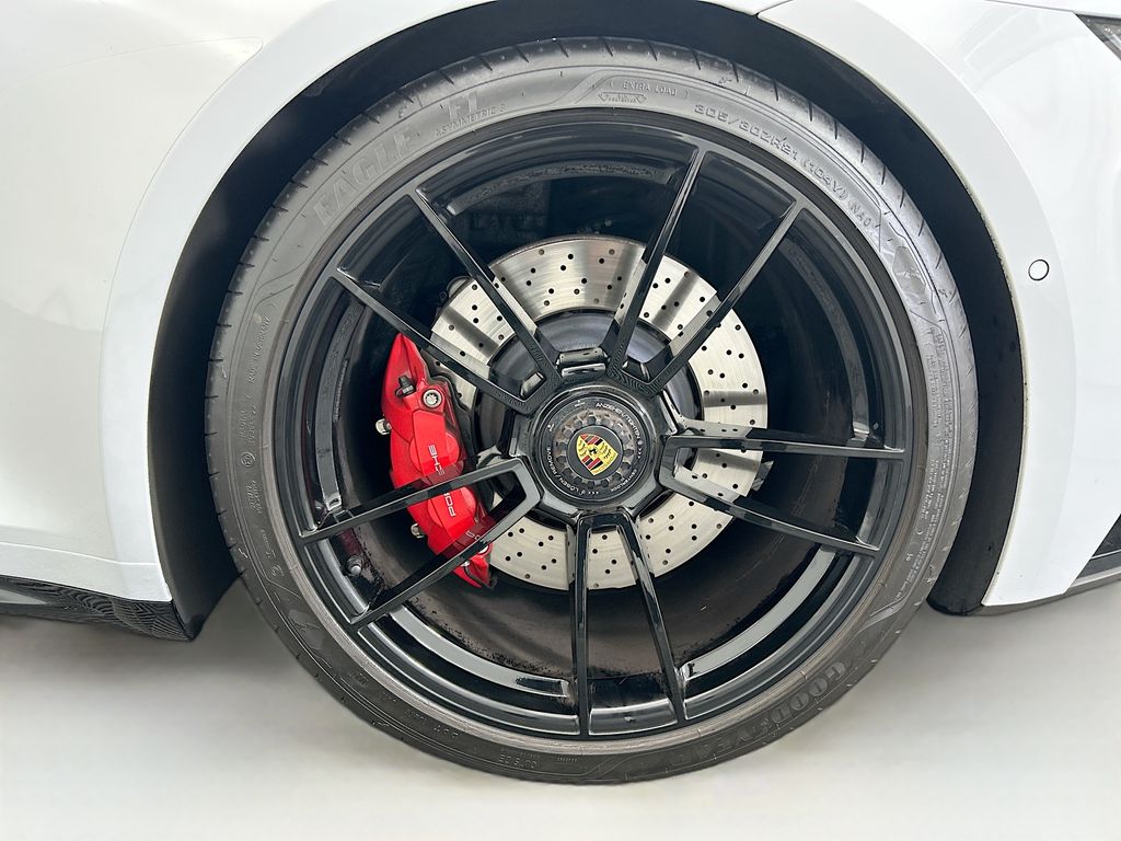 Thumbnail: 2024 Porsche 911 - 27