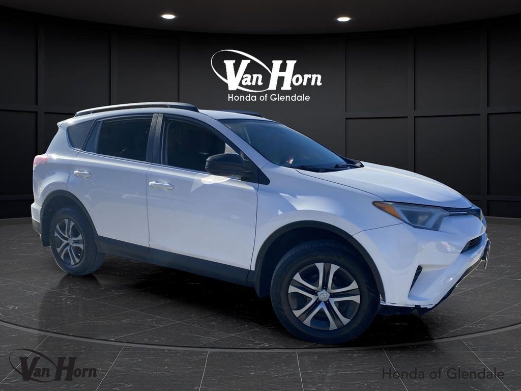 2017 Toyota RAV4 LE AWD