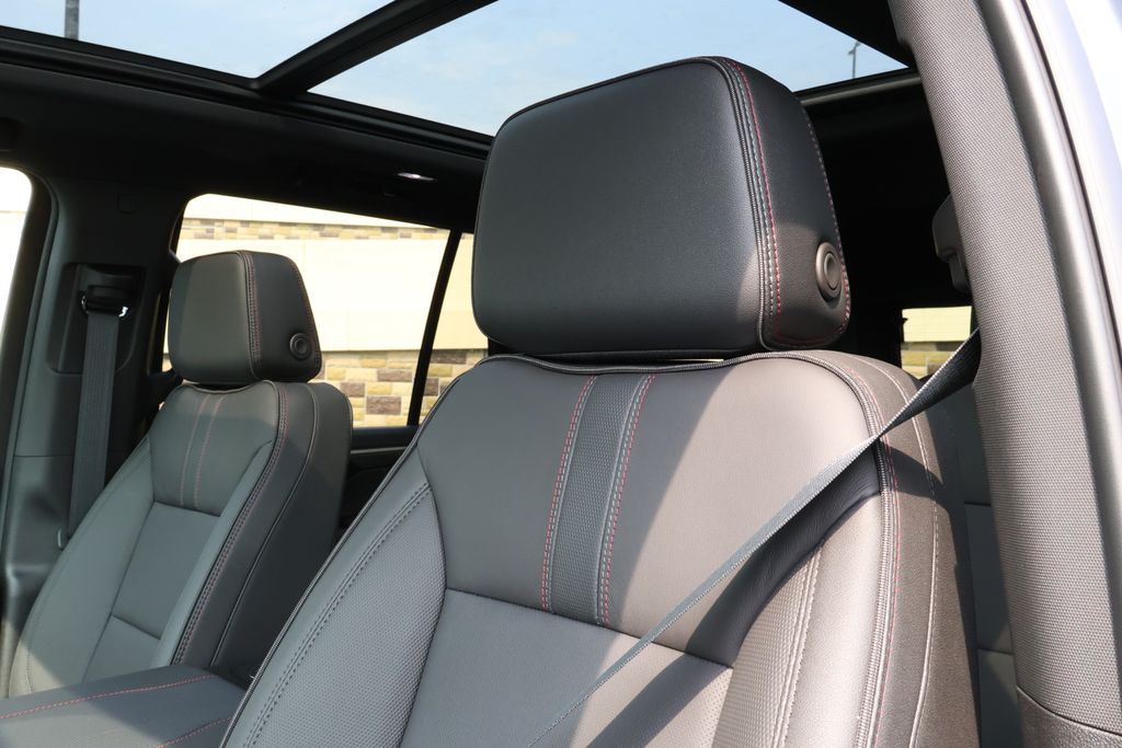 Thumbnail: 2026 Chevrolet Tahoe - 16