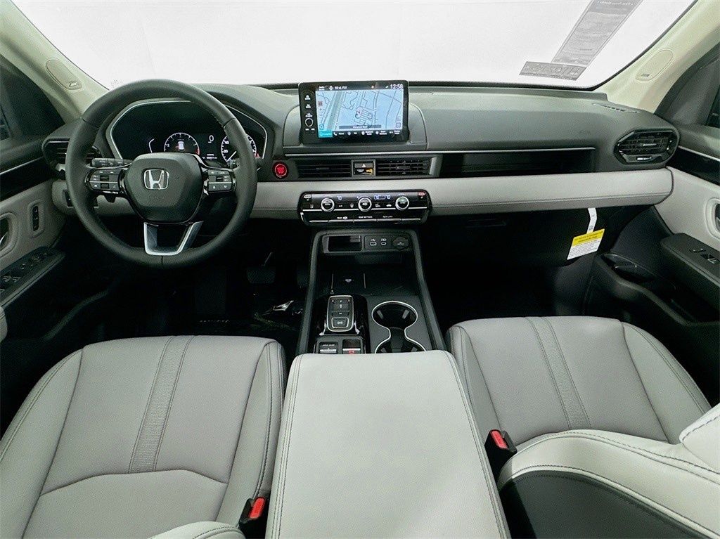 Used Car 2025 Honda Pilot  Touring For Sale Under $50,000 In Austin, Texas