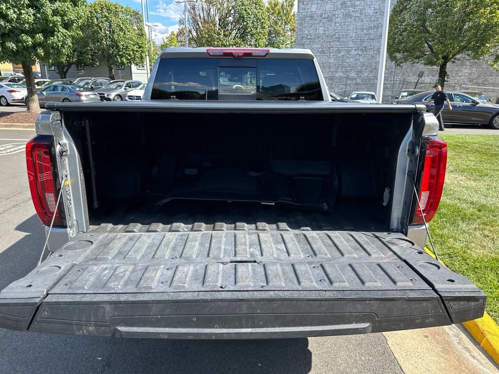 Thumbnail: 2023 GMC Sierra 1500 - 25