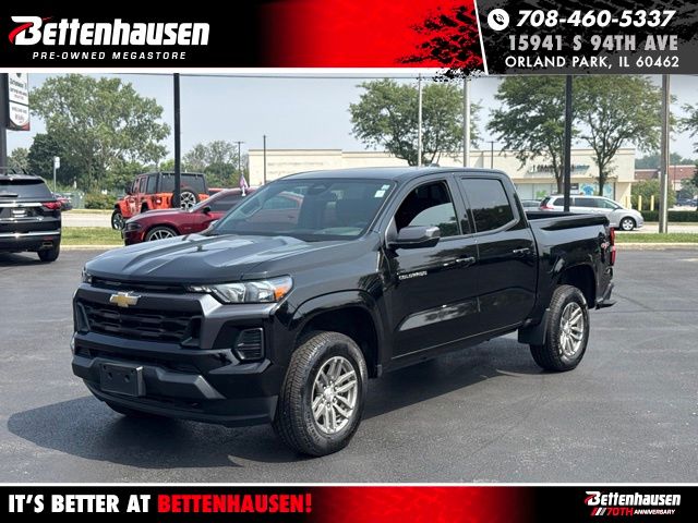 Black 2025 Chevrolet Colorado Pickup Truck Four-Wheel Drive 8-Speed Automatic