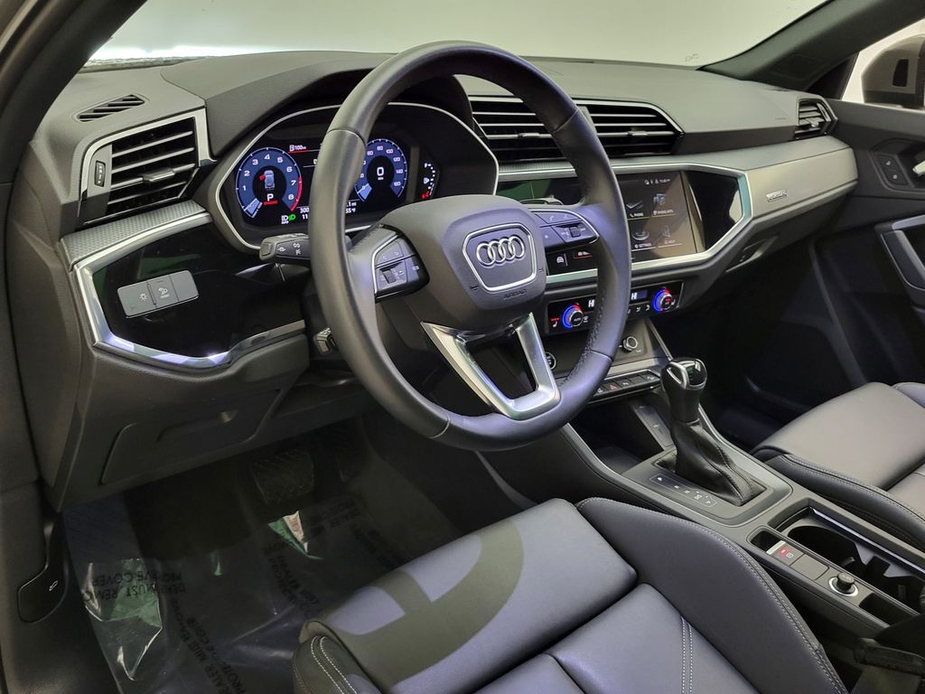 Thumbnail: 2023 Audi Q3 - 26