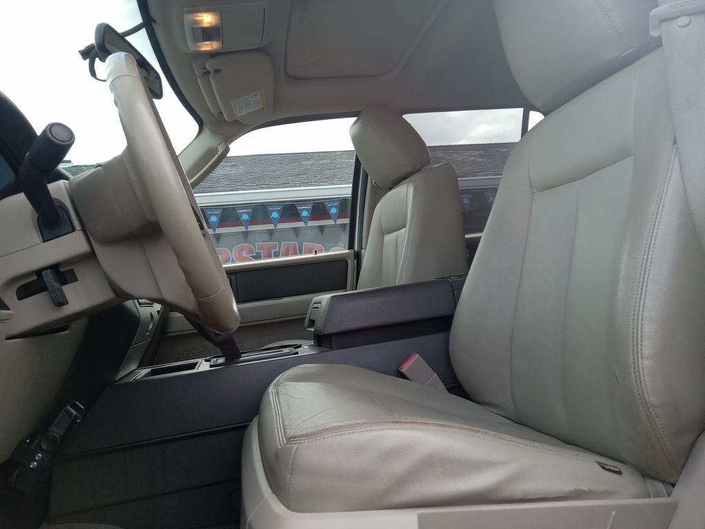 2014 Ingot Silver Metallic Ford Expedition XLT 4X4 SUV