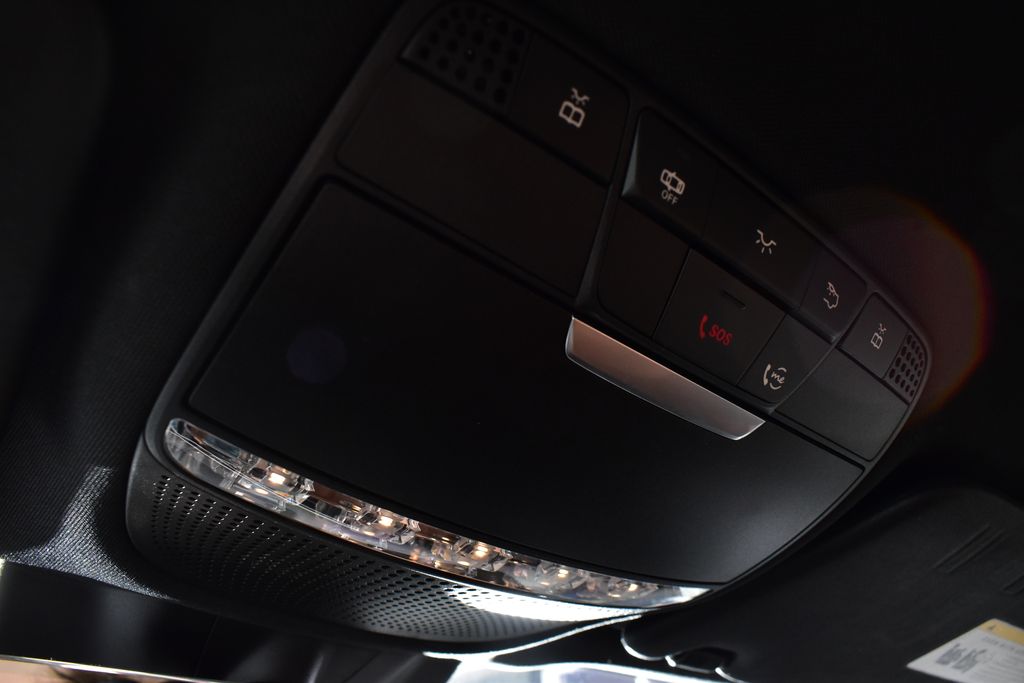 2022 Mercedes-Benz GLC 300 26