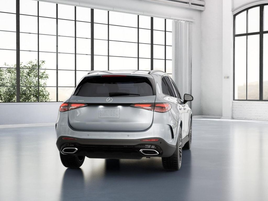 Thumbnail: 2026 Mercedes-Benz GLC - 24