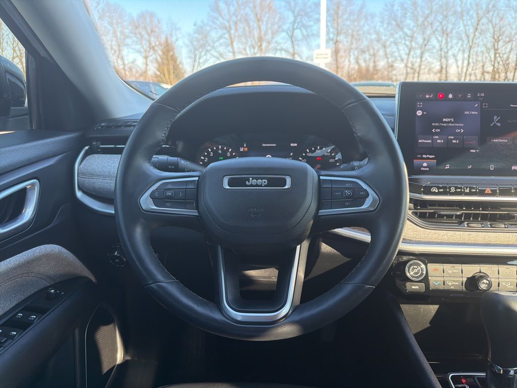 Thumbnail: 2022 Jeep Compass - 12