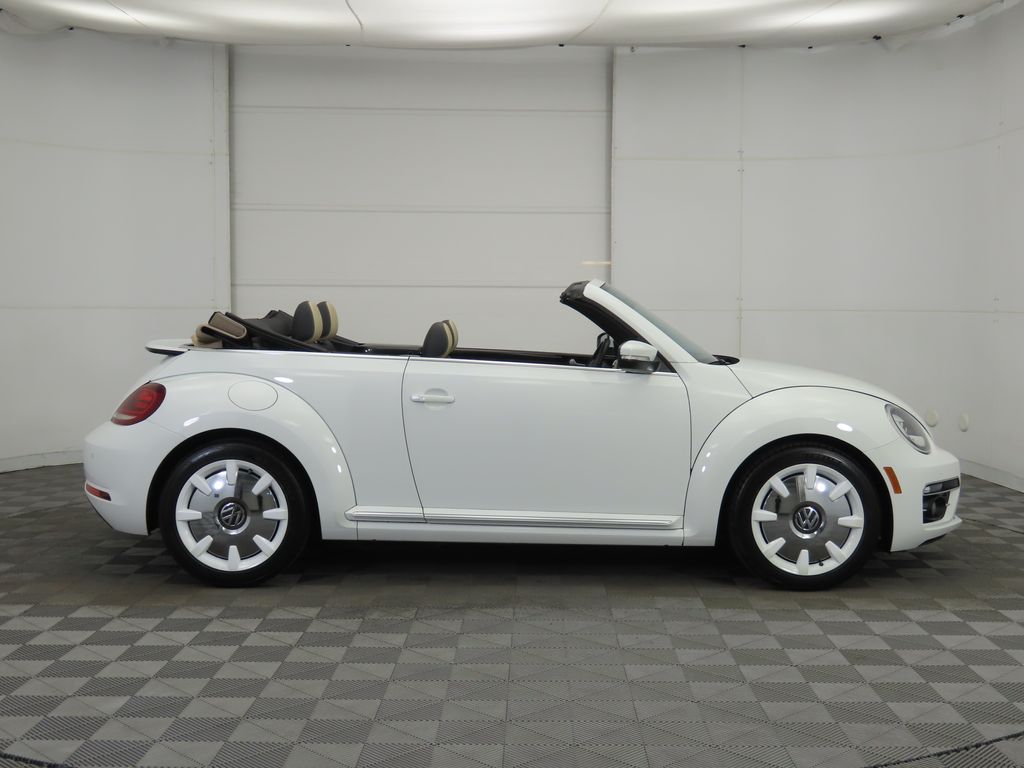 Thumbnail: 2019 Volkswagen Beetle - 4