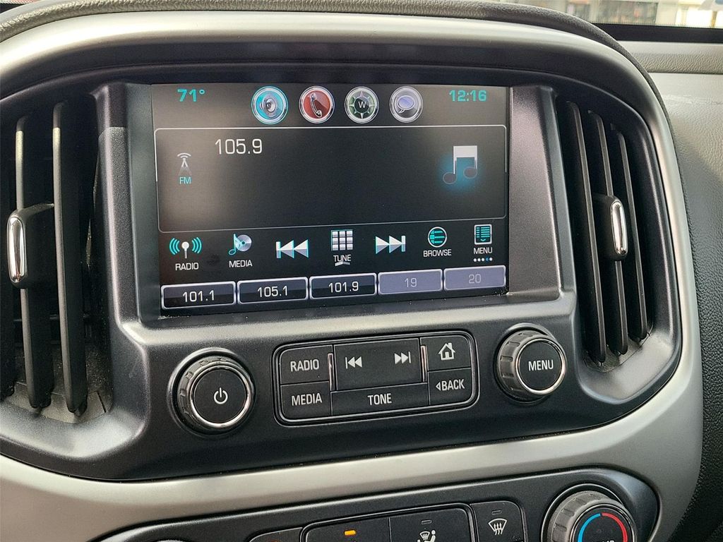 View vehicle photo 5