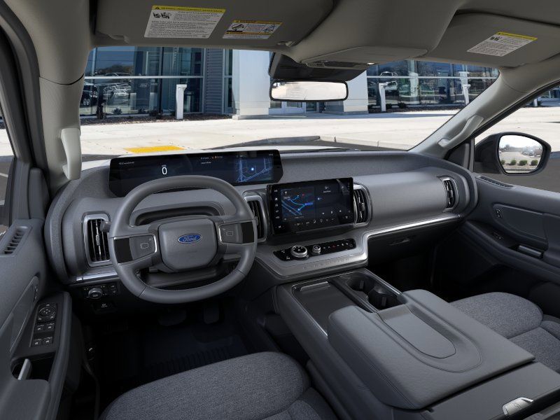 New 2026 Star White Metallic Tri-Coat Ford Active image 9