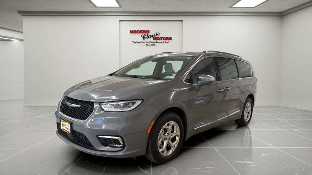 Ceramic Gray Clearcoat 2021 Chrysler Pacifica Minivan All-Wheel Drive 9-Speed Automatic