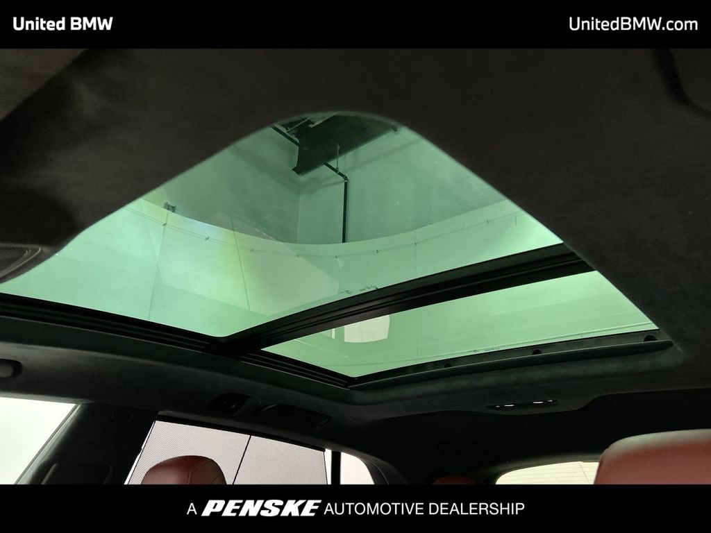 Thumbnail: 2024 Audi SQ8 - 20