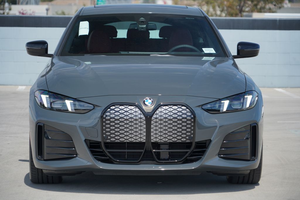Thumbnail: 2026 BMW i4 - 2