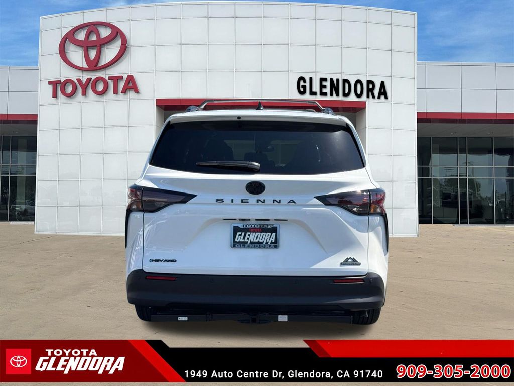 New 2026 Toyota Sienna Van