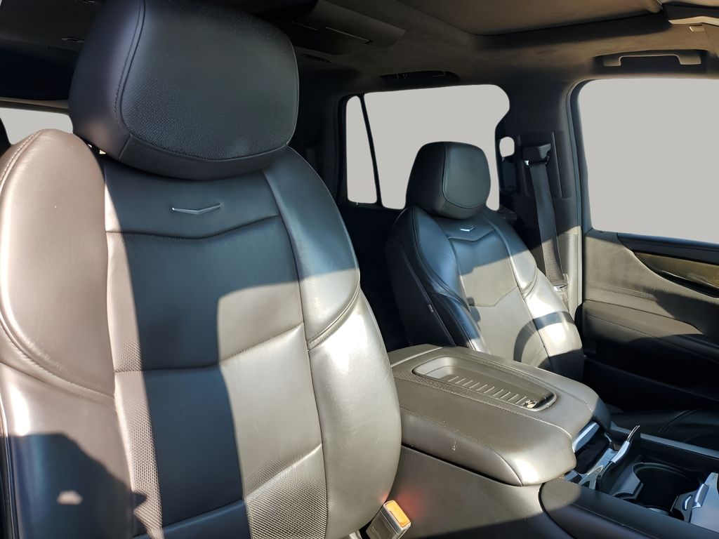 Used Car 2020 Cadillac Escalade  Platinum Edition For Sale Under $35,000 In Austin, Texas