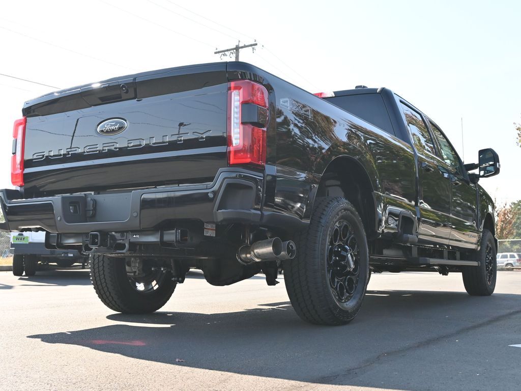 2026 Ford F-350 XLT photo 7