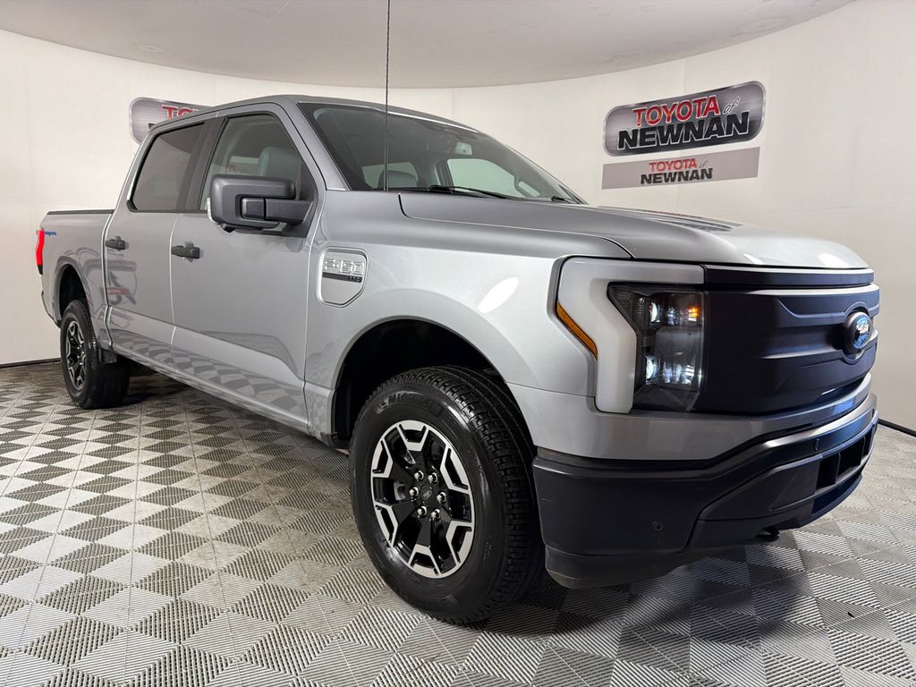2023 Ford F-150 Lightning Pro SuperCrew AWD