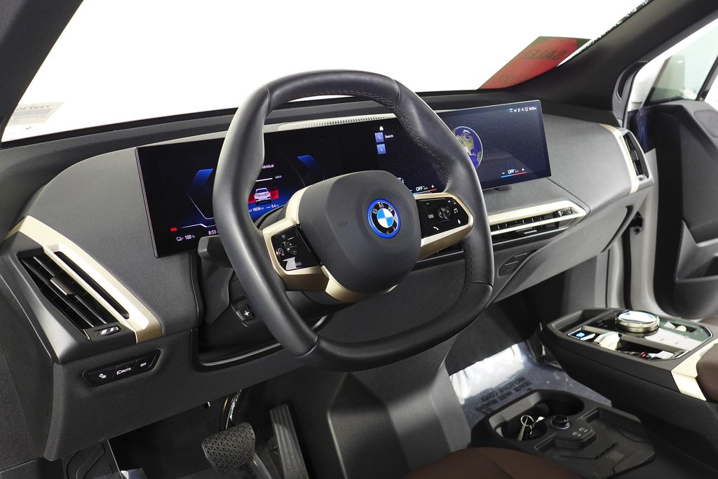 Thumbnail: 2023 BMW iX - 28