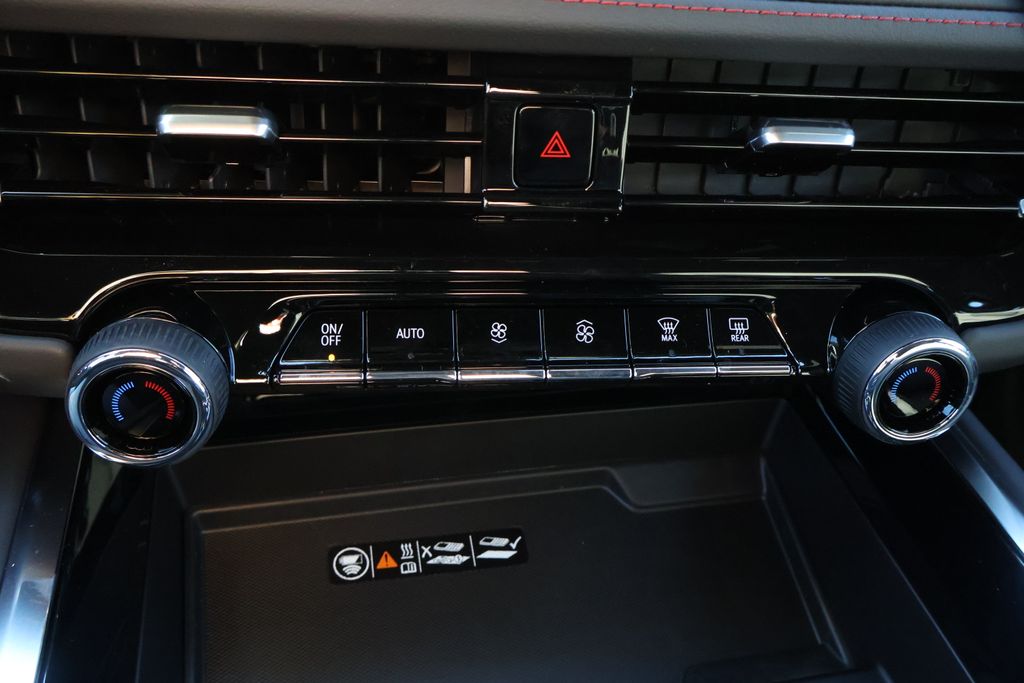 Thumbnail: 2026 Chevrolet Tahoe - 31