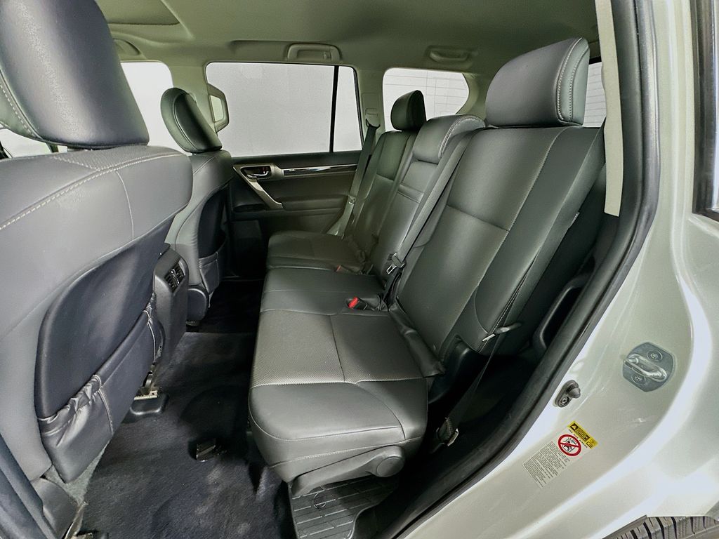 Thumbnail: 2014 Lexus GX - 24