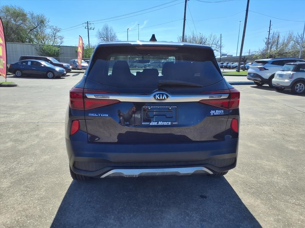 2021 Kia Seltos LX - 7