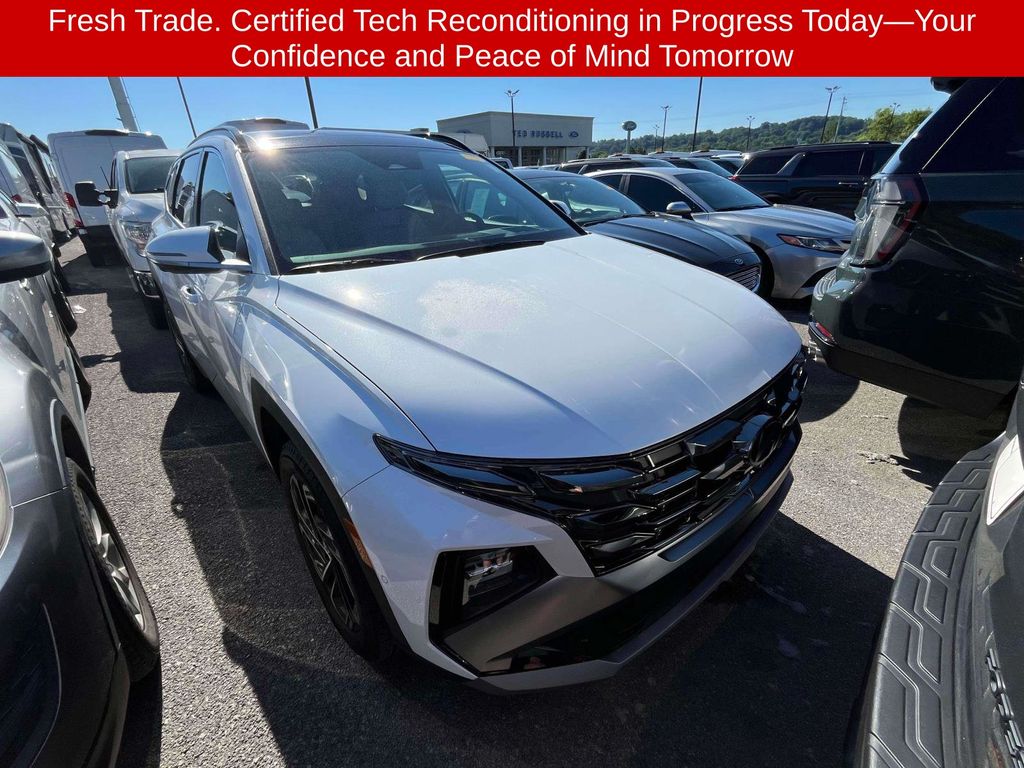 White Pearl 2025 Hyundai Tucson Limited AWD SUV / Crossover All-Wheel Drive 8-Speed Automatic