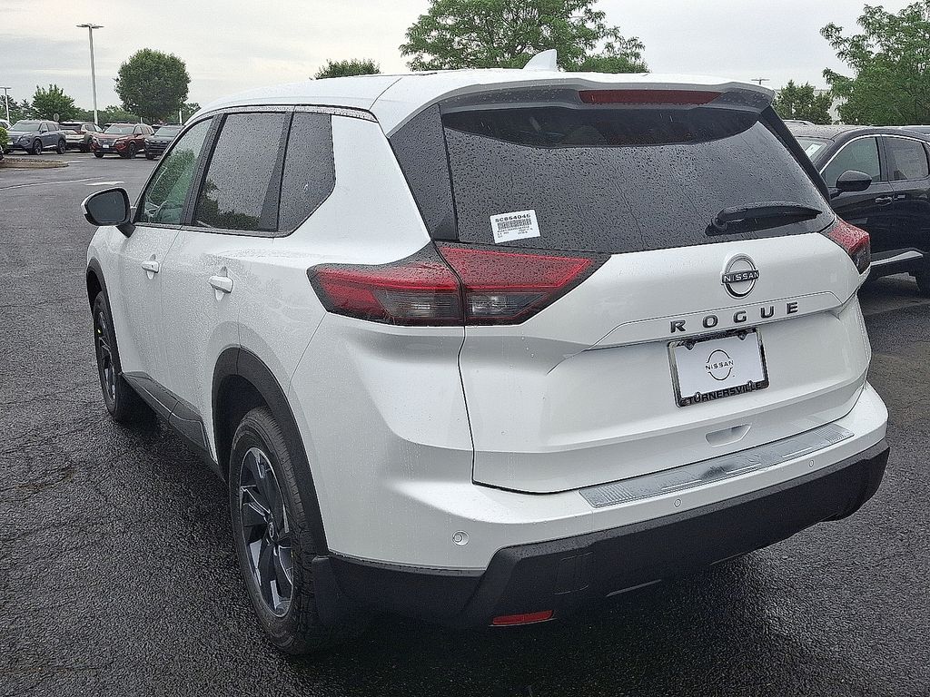 Thumbnail: 2025 Nissan Rogue - 3