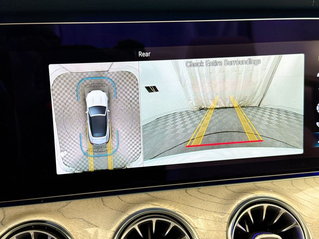Thumbnail: 2023 Mercedes-Benz E-Class - 15