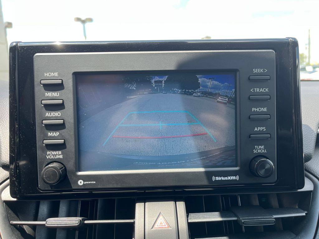 2022 Toyota RAV4 XLE photo