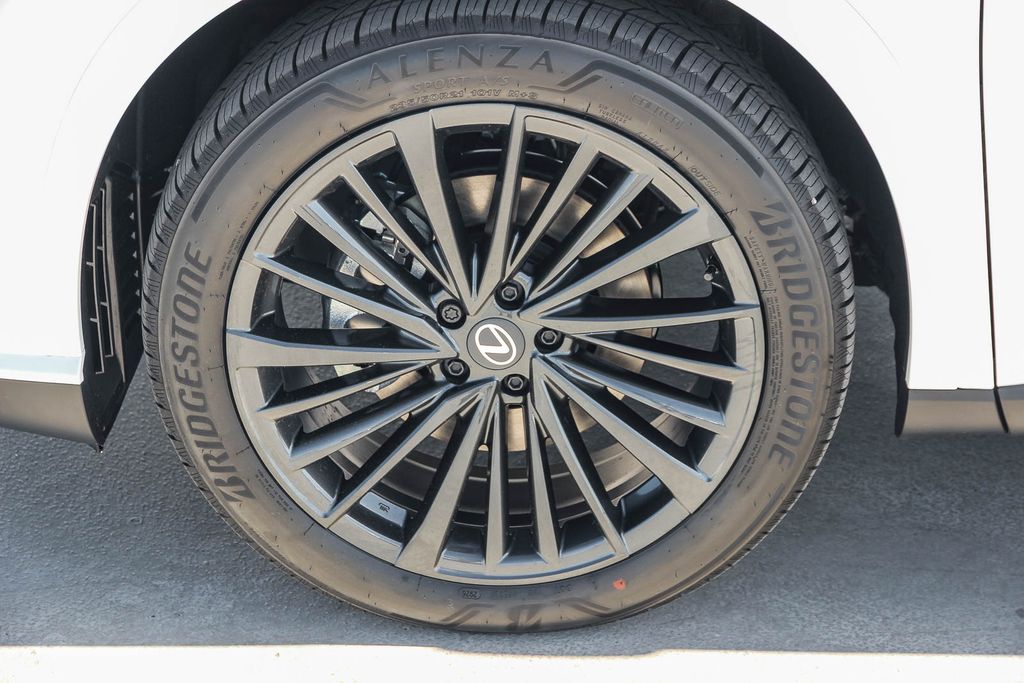 New 2026 White Lexus 350h Premium image 10