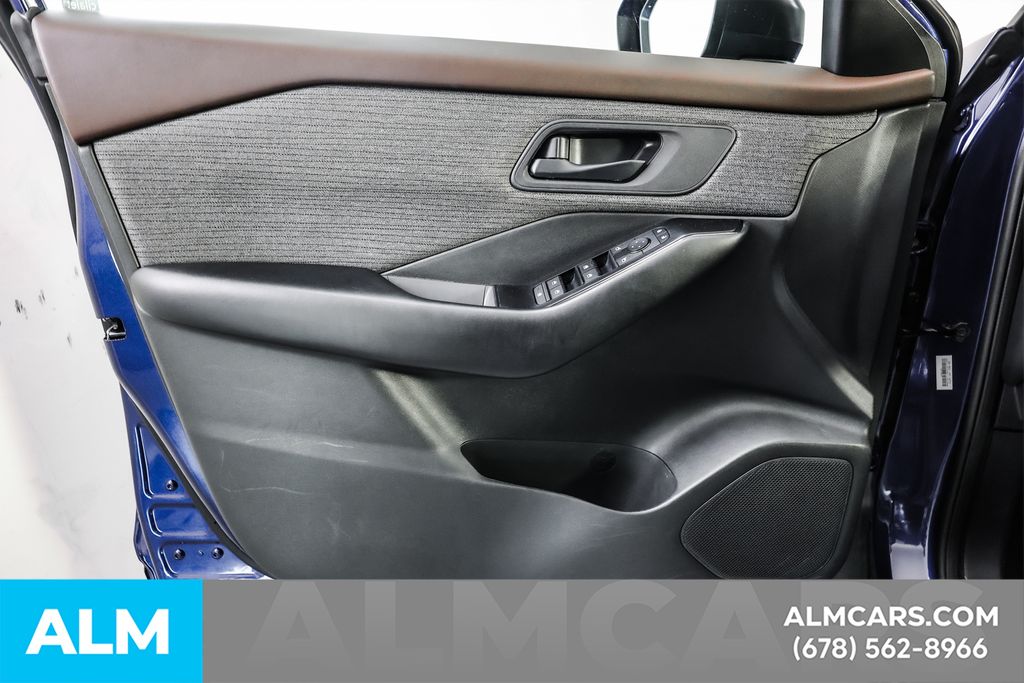Used 2023 Blue Nissan S image 45