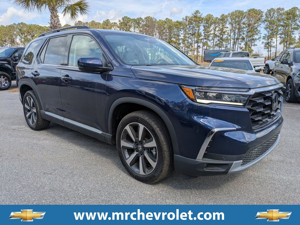 2024 Honda Pilot Touring FWD