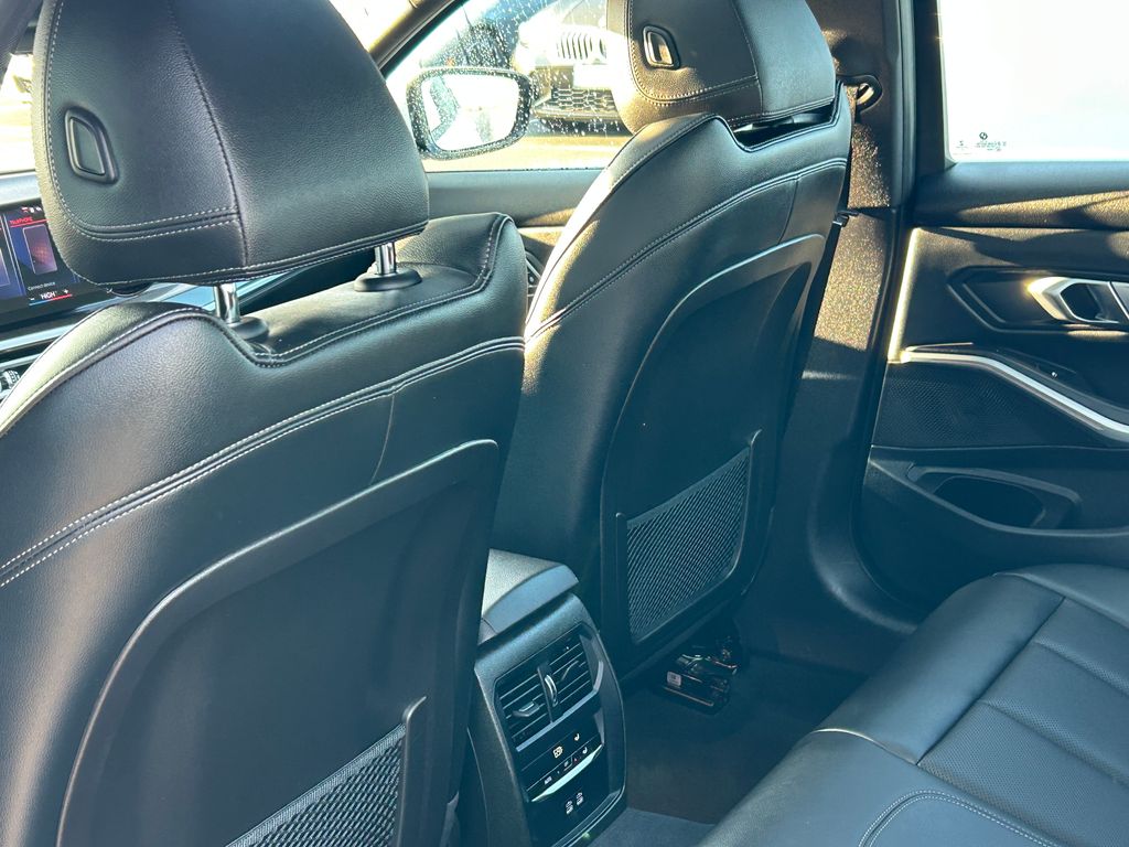 Thumbnail: 2023 BMW 3 Series - 31