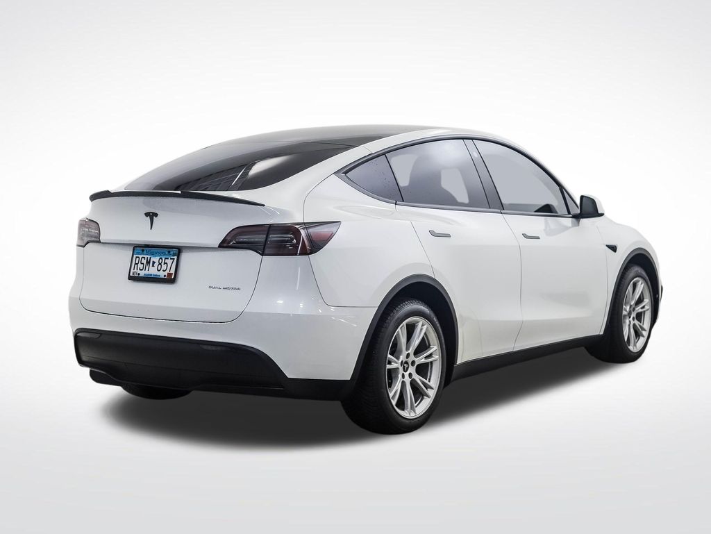Thumbnail: 2023 Tesla Model Y - 5