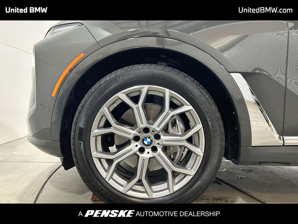 Thumbnail: 2025 BMW X7 - 10