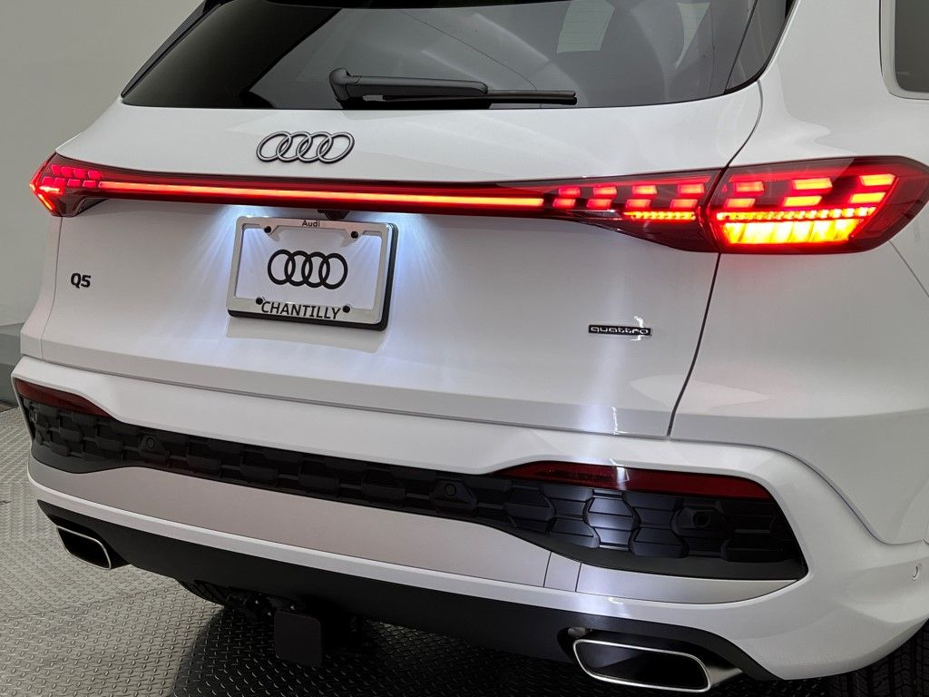 Thumbnail: 2025 Audi Q5 - 7