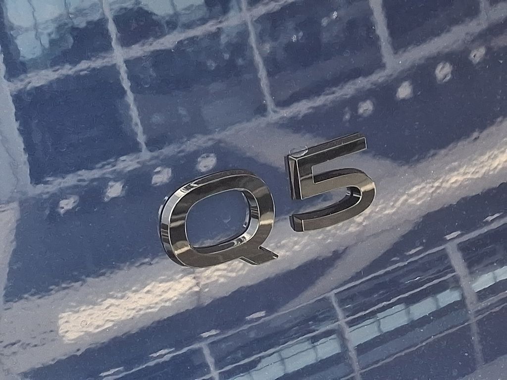 Thumbnail: 2026 Audi Q5 - 21