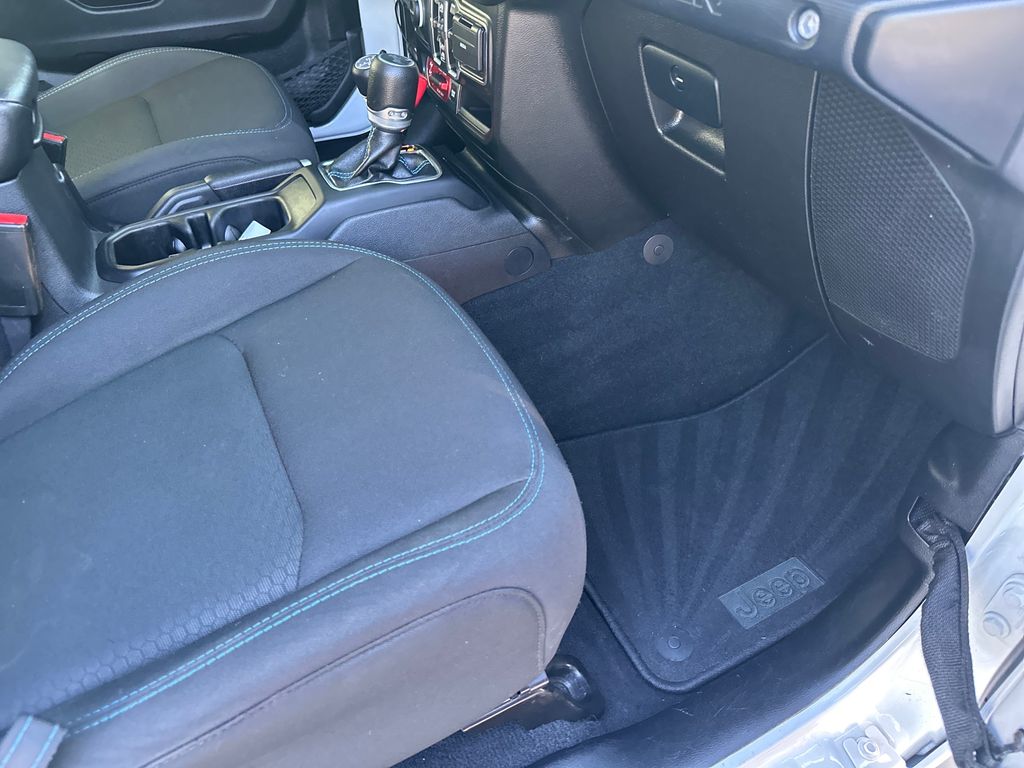 Used Car 2022 Jeep Wrangler  Unlimited Rubicon 4xe For Sale Under $35,000 In Austin, Texas