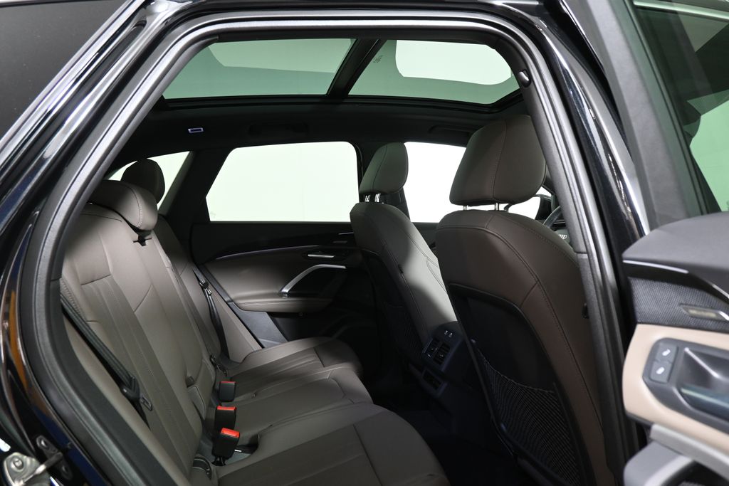 Thumbnail: 2025 Audi Q5 - 20