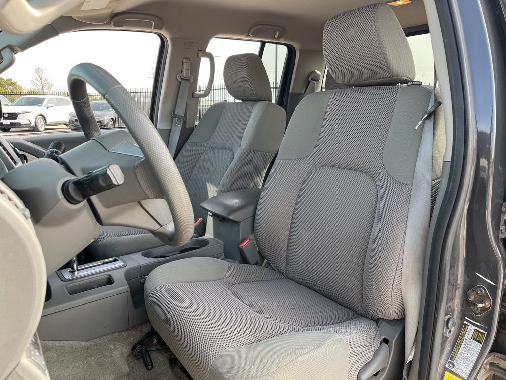 Thumbnail: 2015 Nissan Frontier - 23