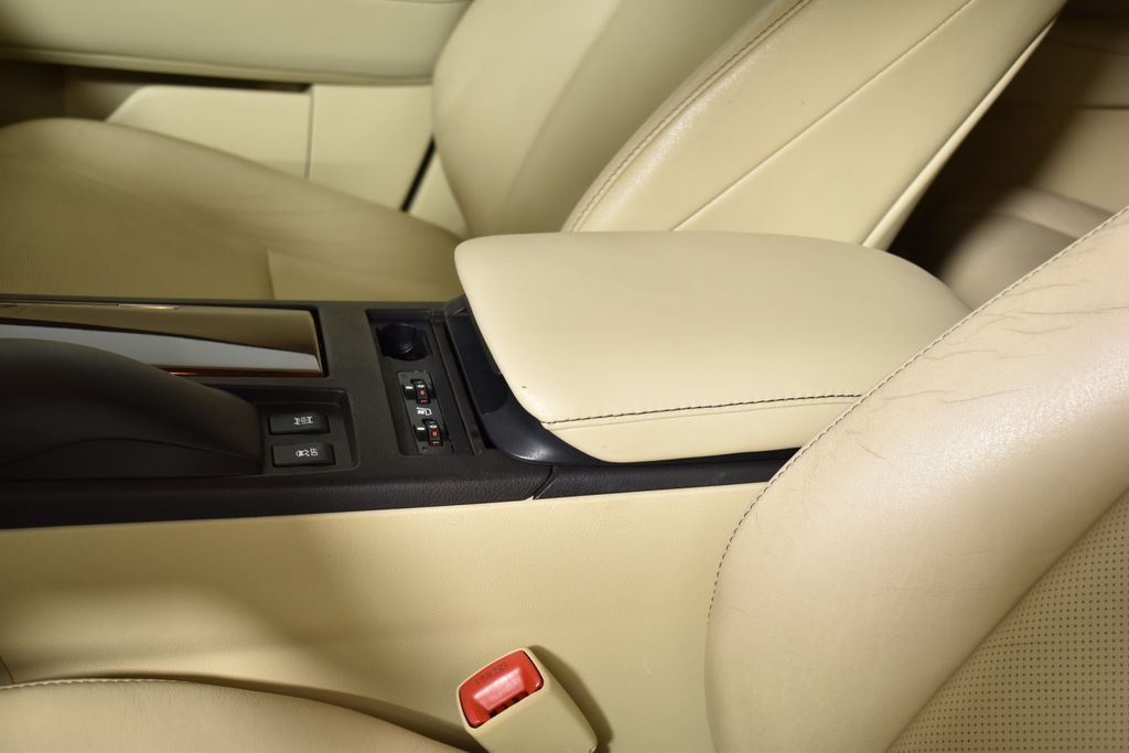 Thumbnail: 2013 Lexus RX - 28