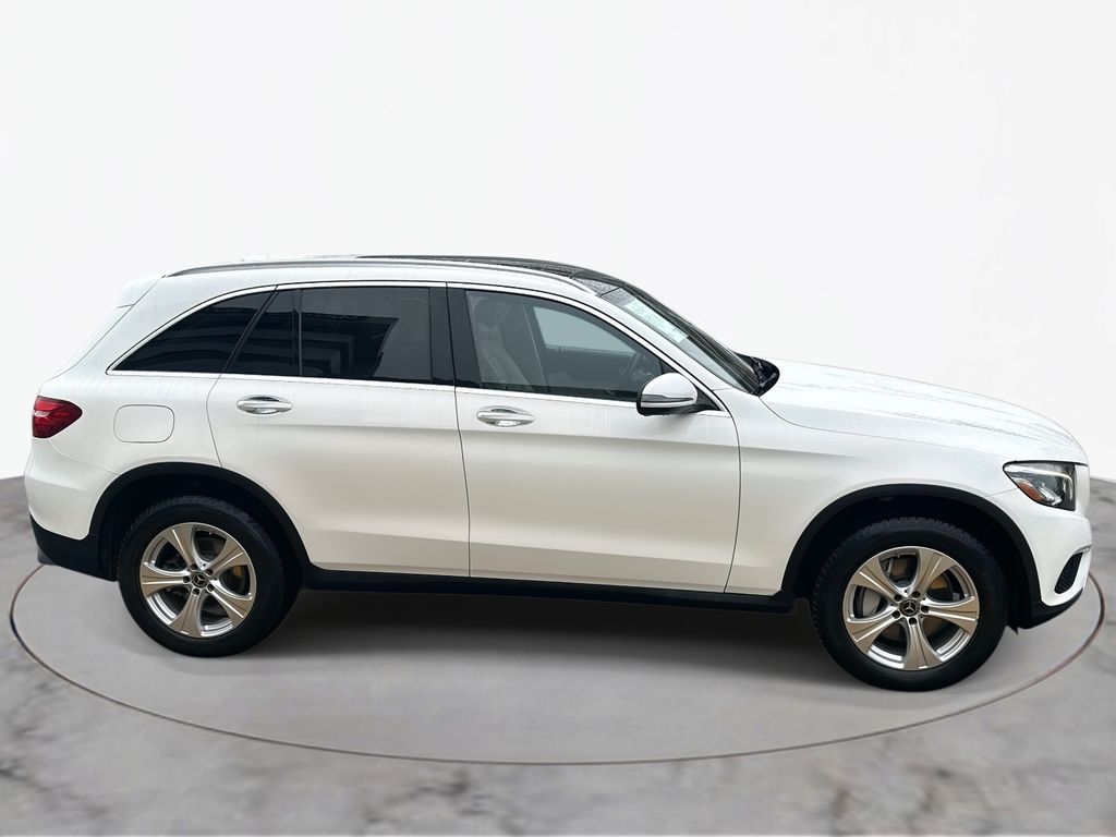 Thumbnail: 2018 Mercedes-Benz GLC - 8