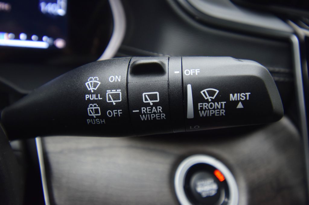 new 2025 Jeep Grand Cherokee car, priced at $44,577