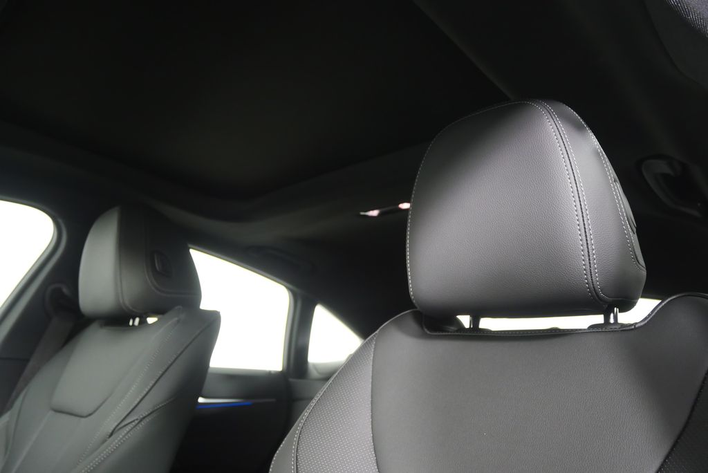 Thumbnail: 2026 BMW i4 - 12