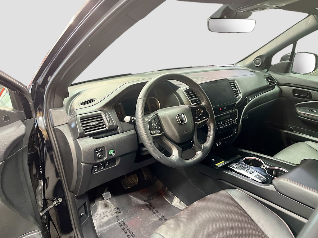 Used 2025 Black Honda Black Edition image 9