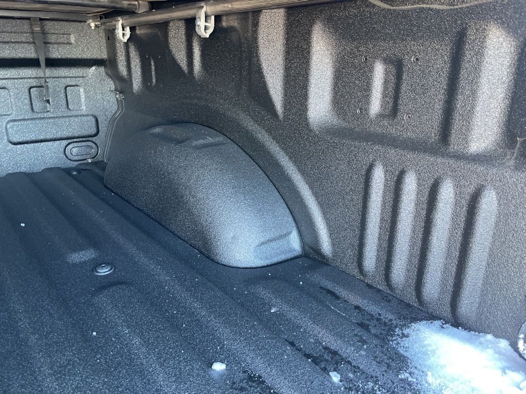 Certified Used 2022 Red Ford XLT image 28