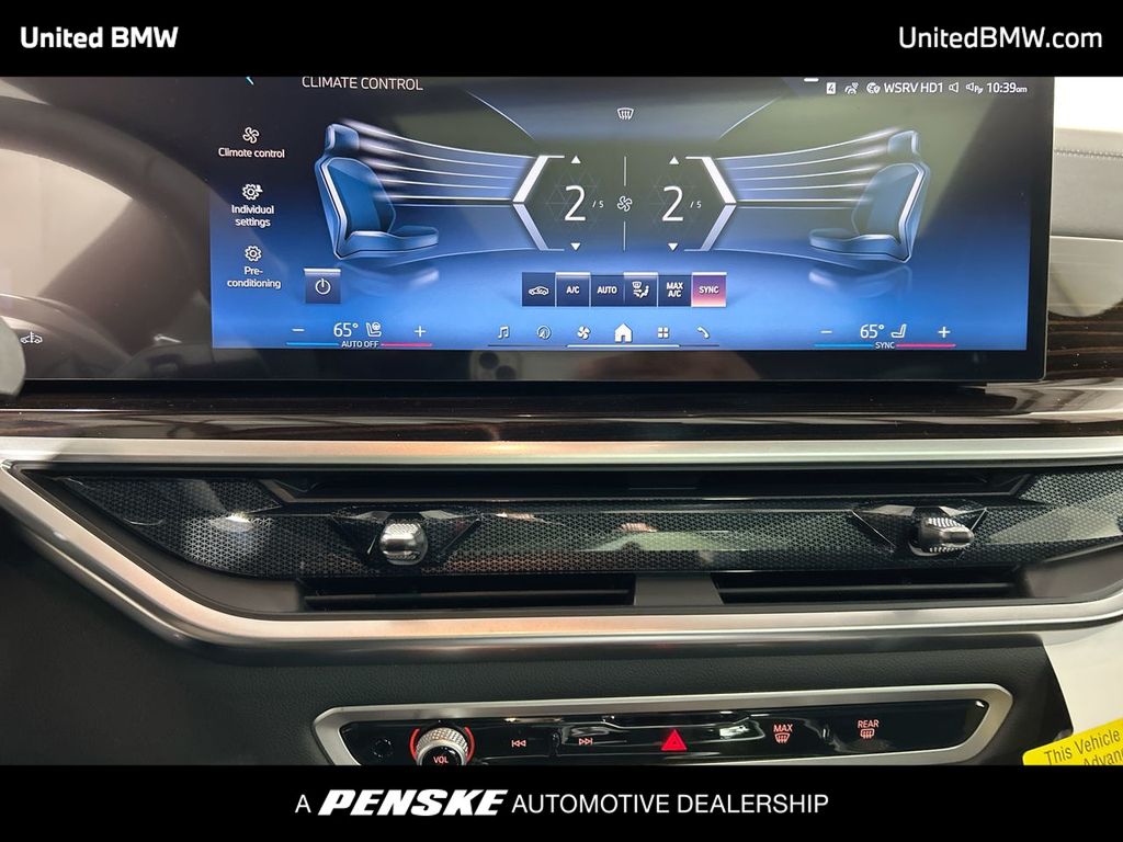 Thumbnail: 2026 BMW X7 - 19