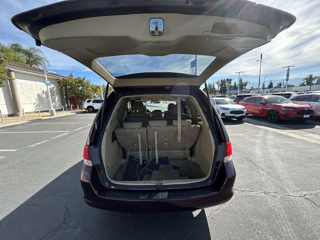 Thumbnail: 2010 Honda Odyssey - 22