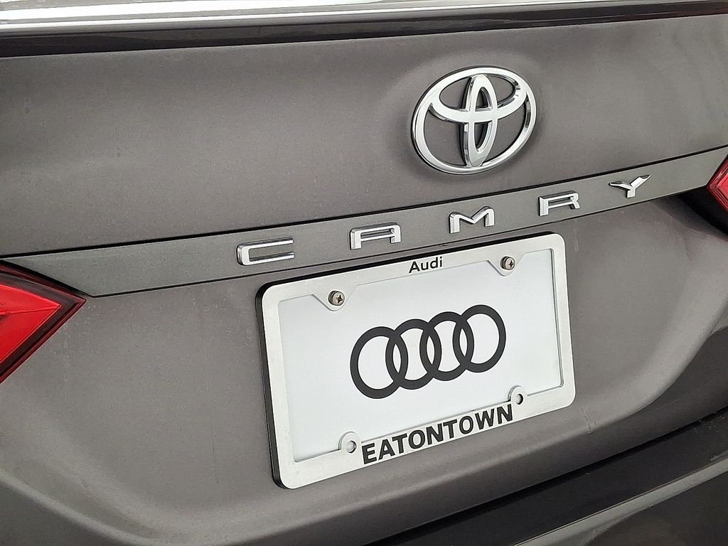 Thumbnail: 2019 Toyota Camry - 30